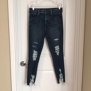 American Eagle High-waited Skinny Destructed Jean
